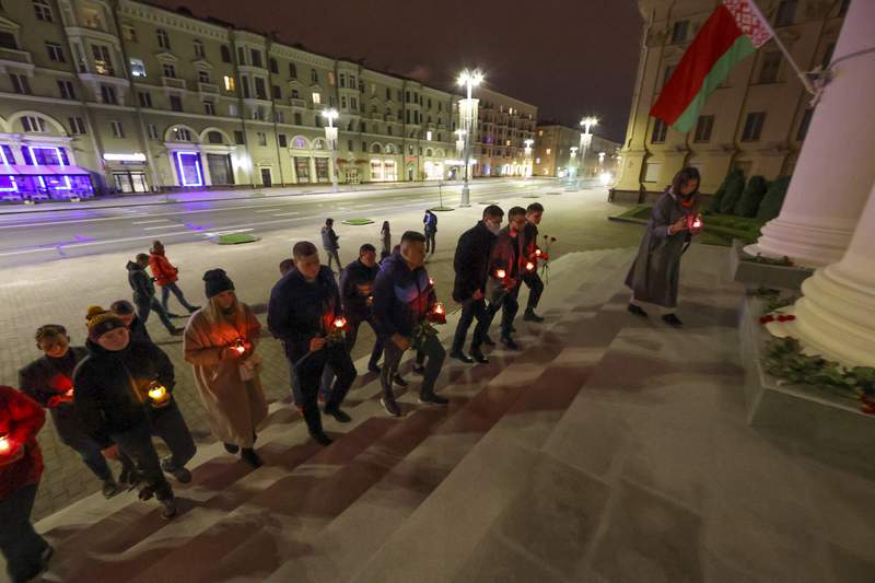 Belarus blocks news site after deaths of dissident, KGB