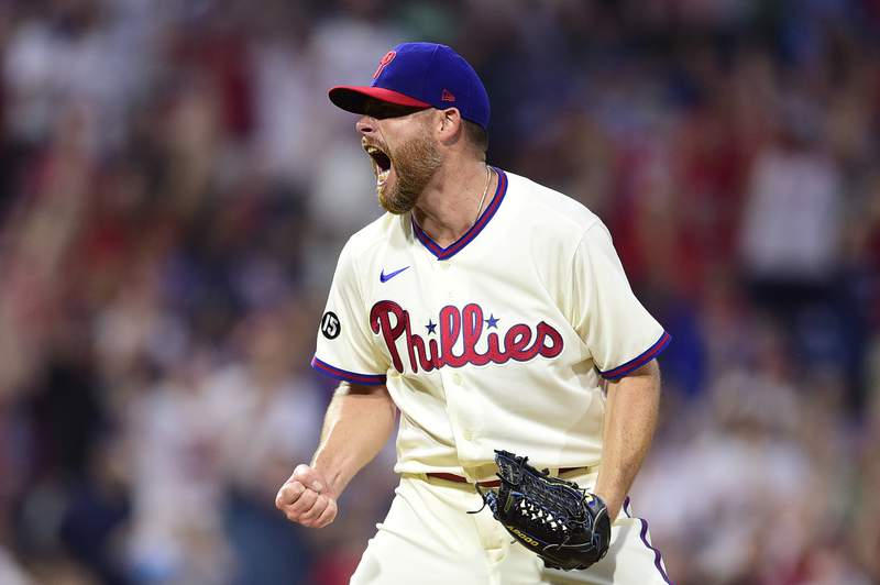 Miller hits 2 HRs, Phillies hold off Mets for 7th straight