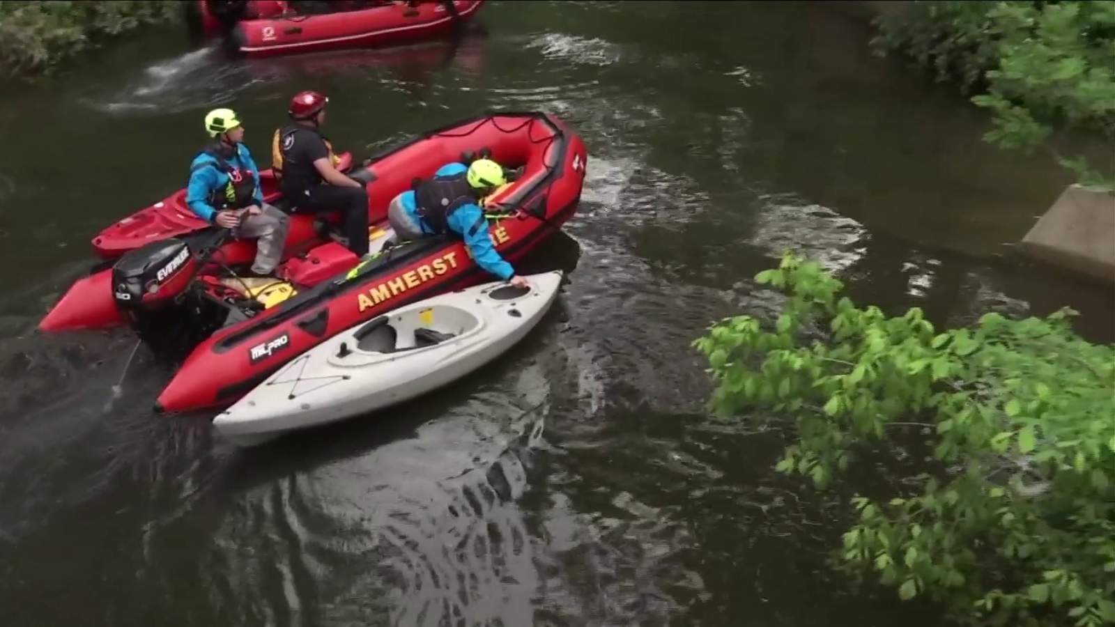 Rescue crews save 5 people stranded along the James River