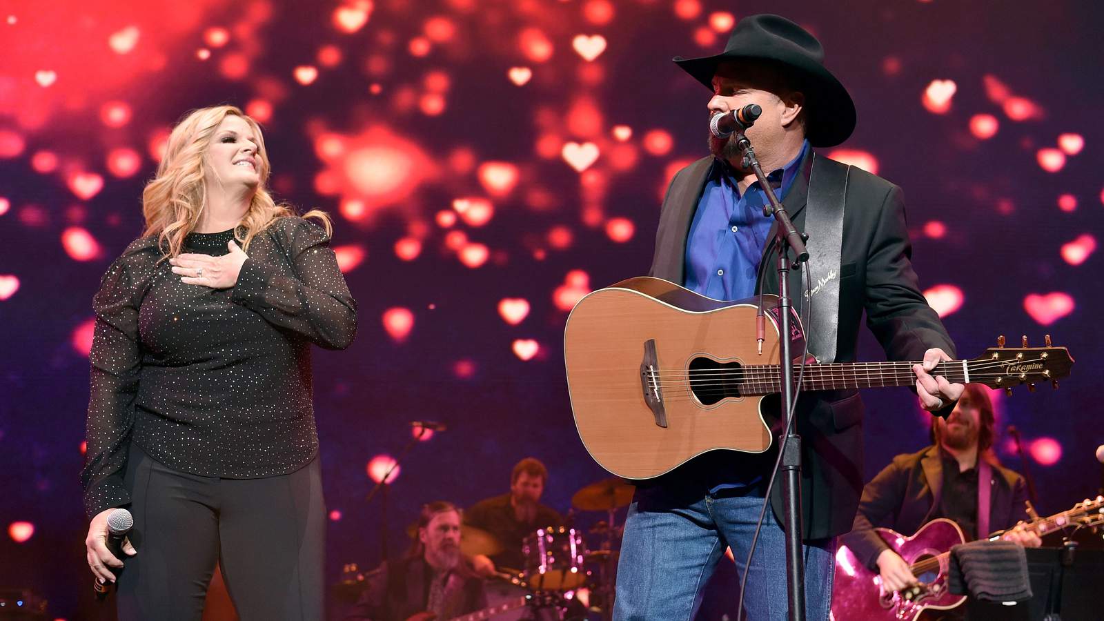 Garth Brooks, Trisha Yearwood to perform requests during live televised special