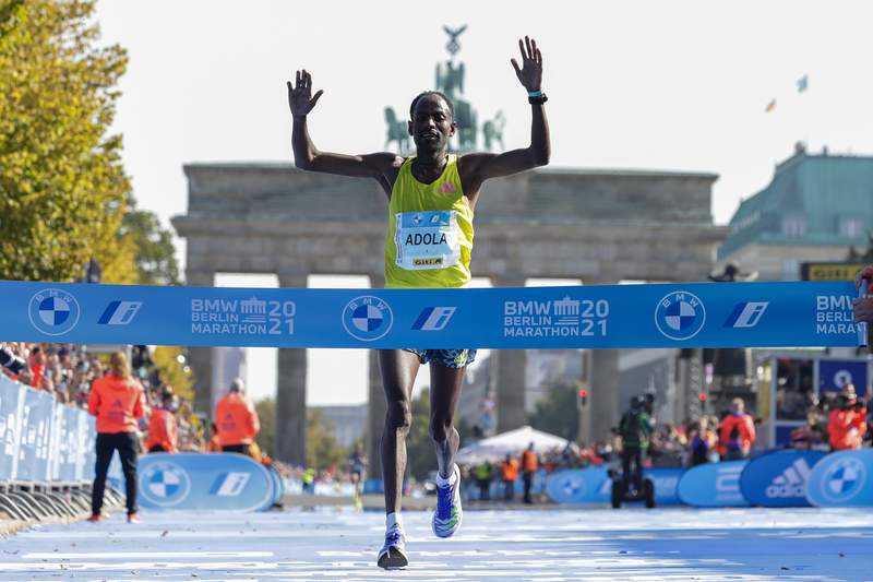 Adola wins Berlin Marathon in 2:05:45, Bekele finishes third