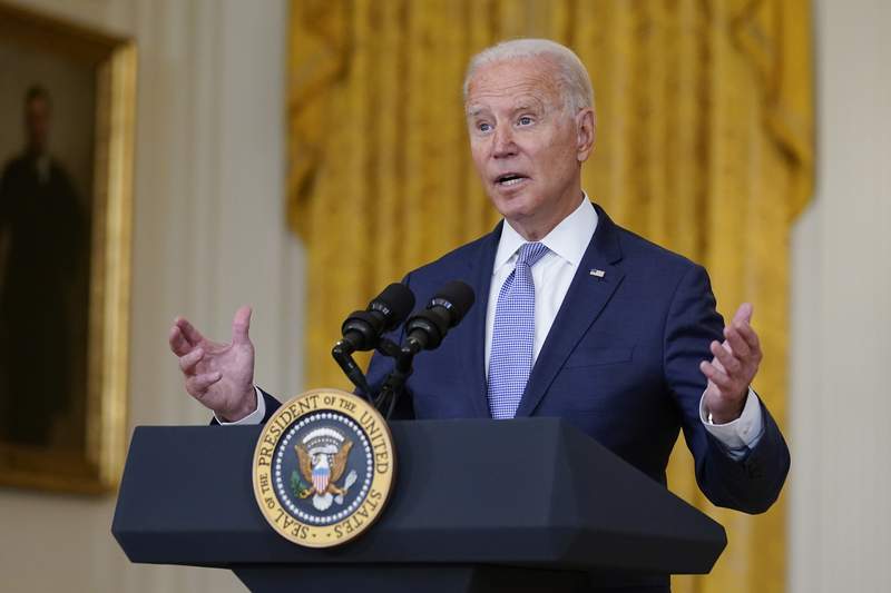 Biden eyes tougher vaccine rules without provoking backlash