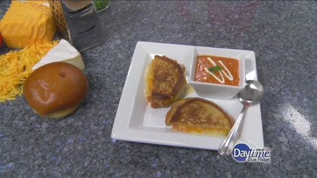 National Grilled Cheese Day with FPS Cafe & Spirits