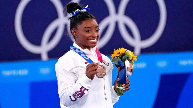 Simone Biles opens up about 'twisties' timeline, pressure in Tokyo