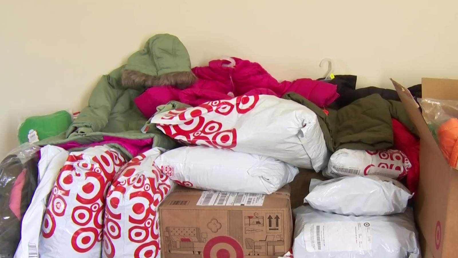 Coat drive for Roanoke students in need