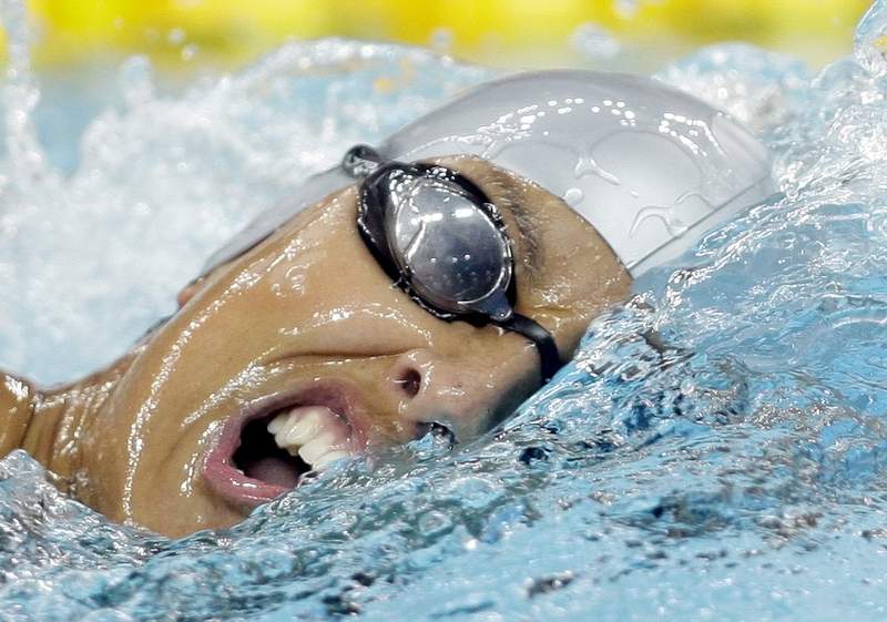 Paralympic champion swimmer wins prestigious Spanish prize