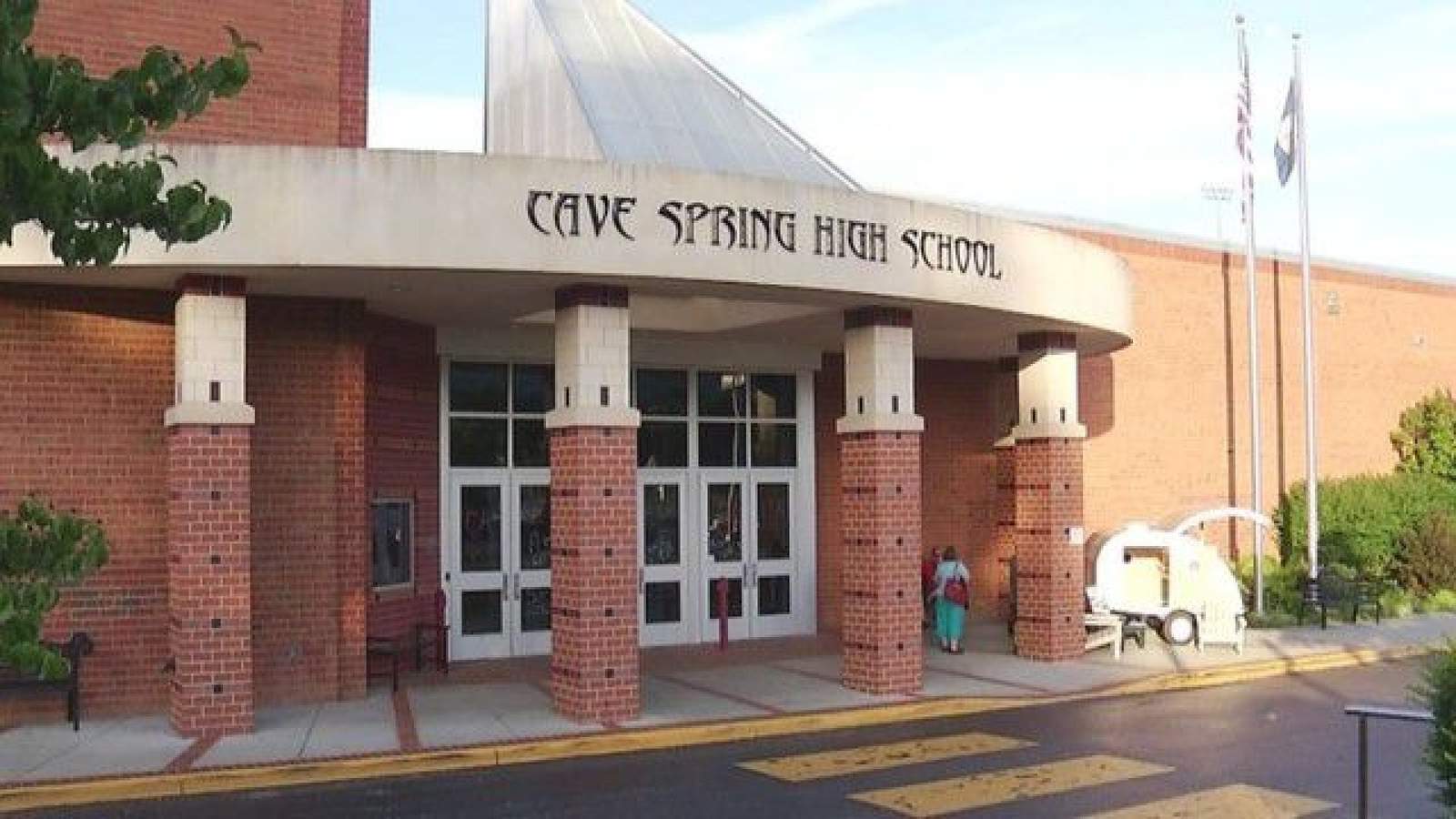 One student tests positive for coronavirus at Cave Spring High School