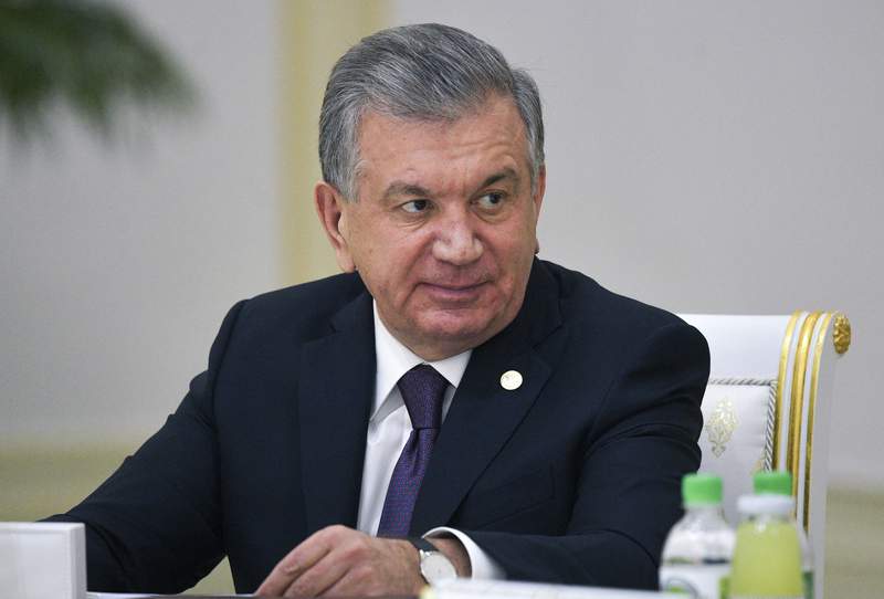 Uzbek president heading toward landslide win in election