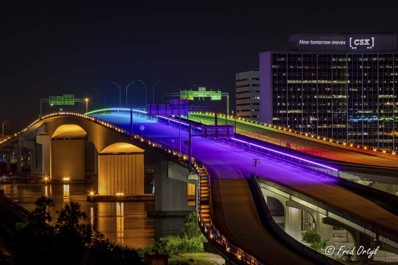 Florida reverses itself, will allow rainbow bridge lighting