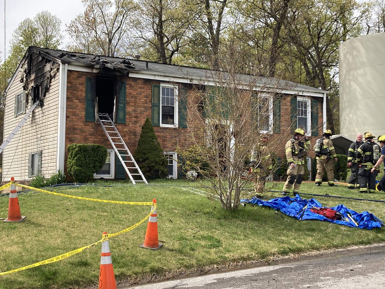 Three displaced following Roanoke County house fire