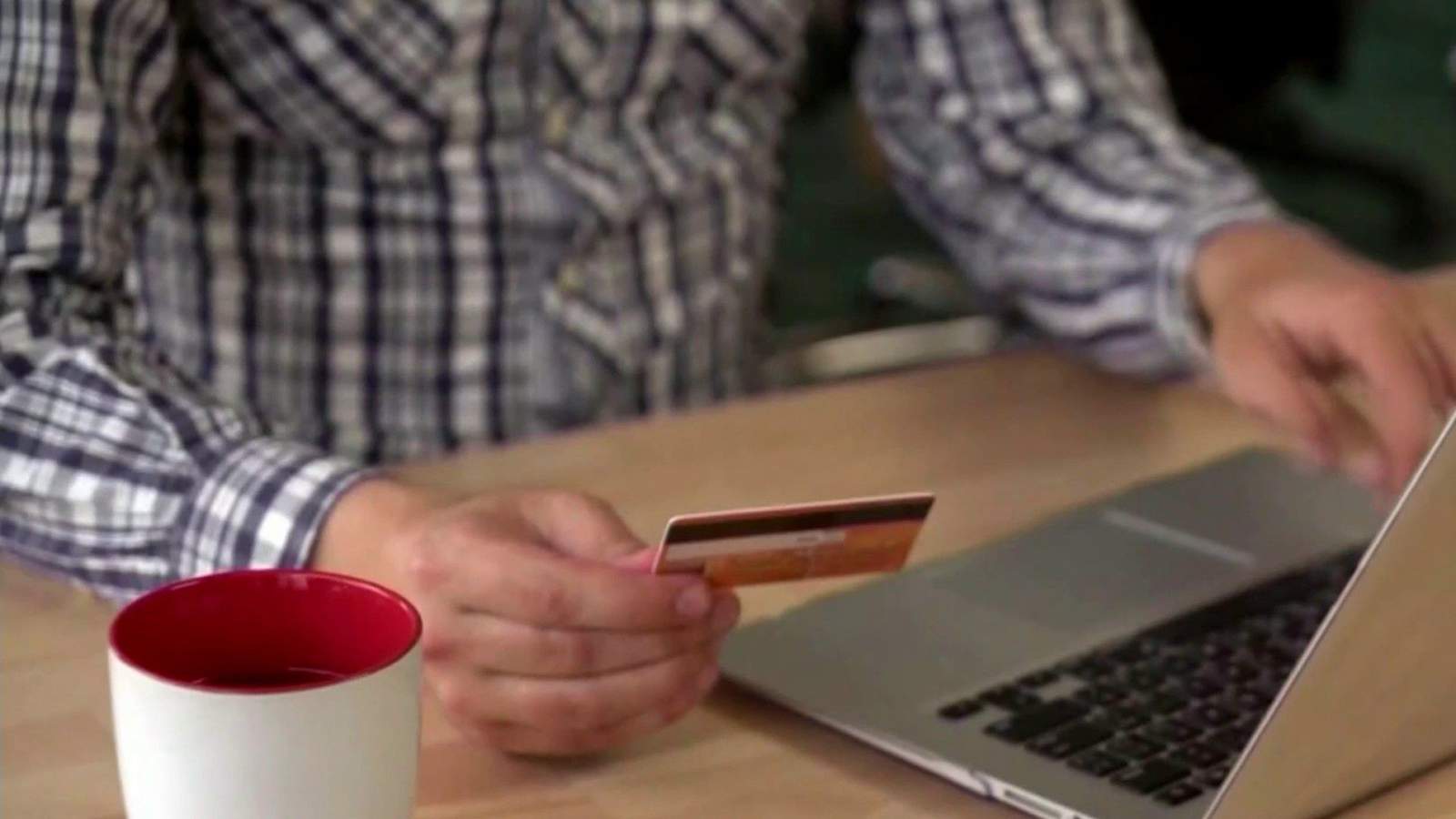 Cyber security expert weighs in on how to safely shop online this year