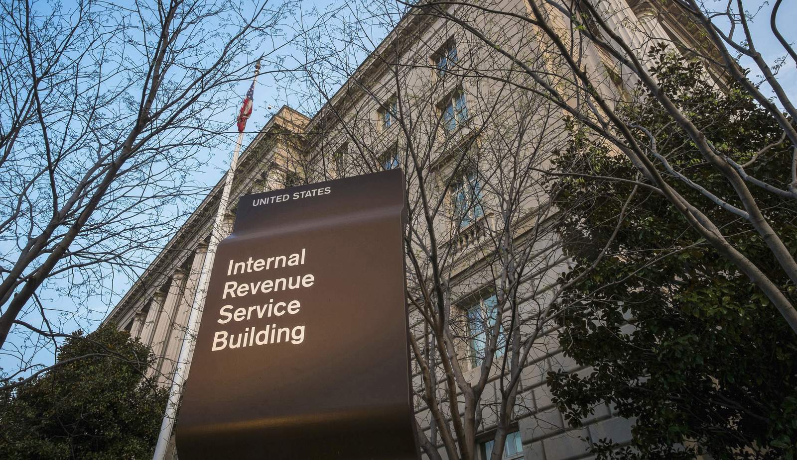 IRS delays start of 2020 tax filing season to Feb. 12