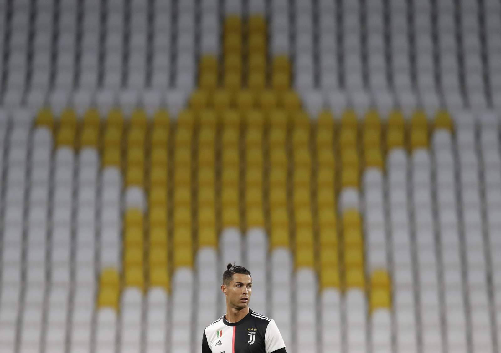 A semi-private viewing of Ronaldo as Italian soccer resumes