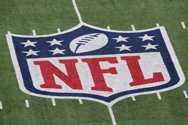 NFL, players agree to end 'race-norming' in $1B settlement