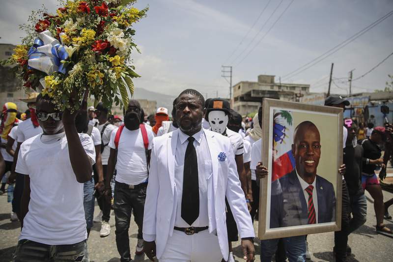 Haiti gang leader rallies hundreds to honor slain president