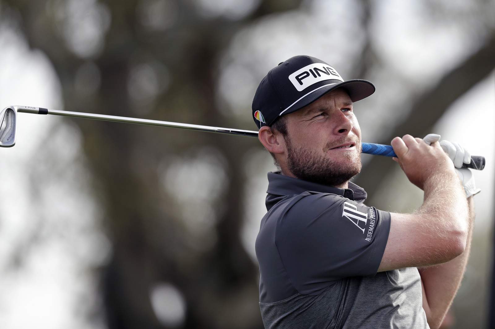Hatton, Kang share lead on a tough day at Bay Hill