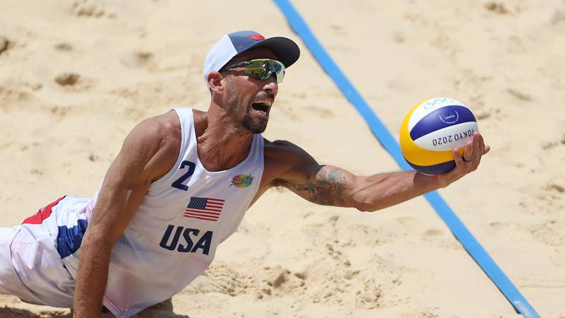 Team USA's Lucena/Dalhausser beat Argentina, advance in beach volleyball