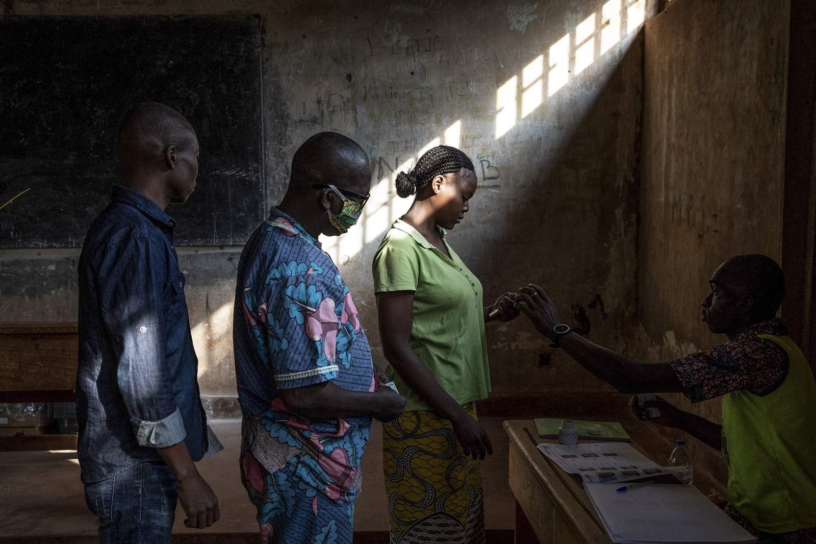 Central African Republic votes amid fears of unrest