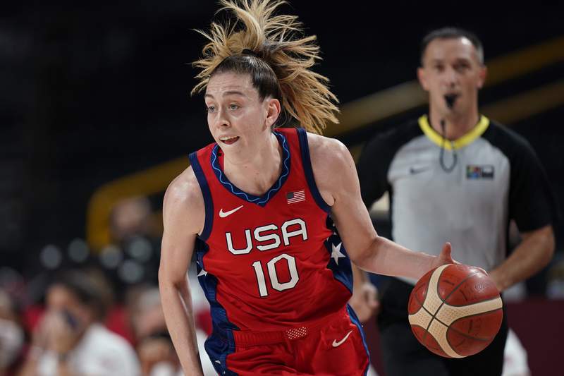 Stewart leads US to semis with 79-55 win over Australia