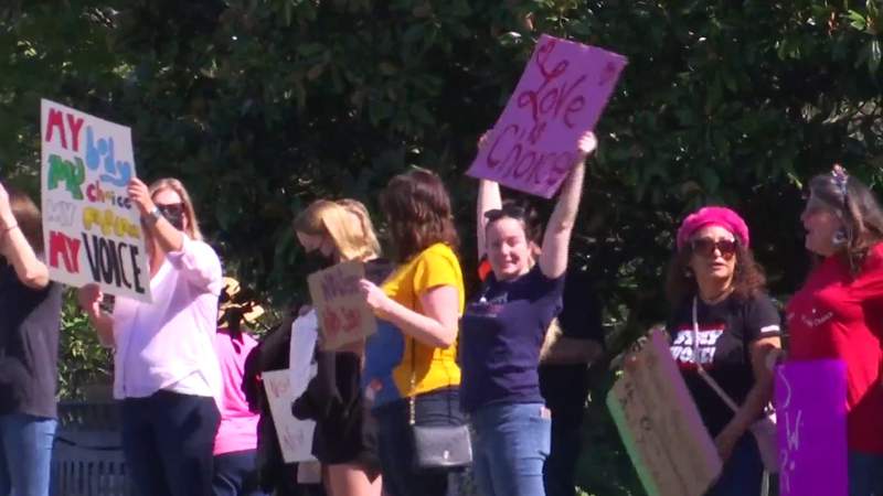 Women’s March on Roanoke rallies for reproductive rights