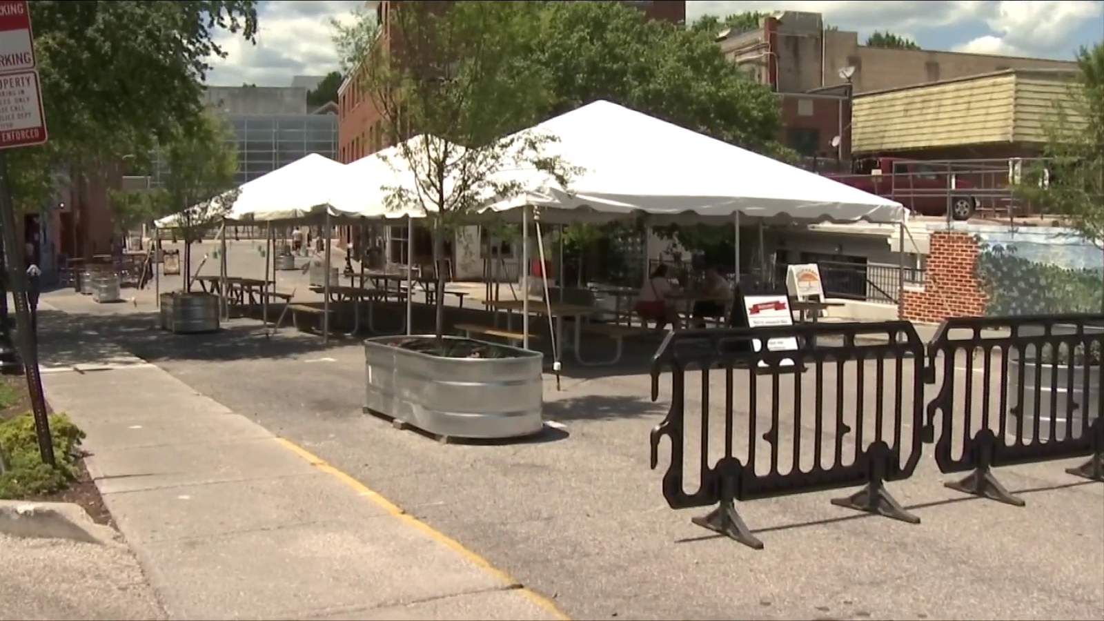 Blacksburg closes portion of street for public dining area