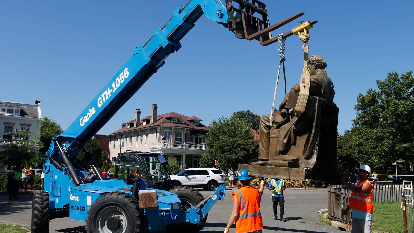 Richmond removes its second Confederate statue in as many days