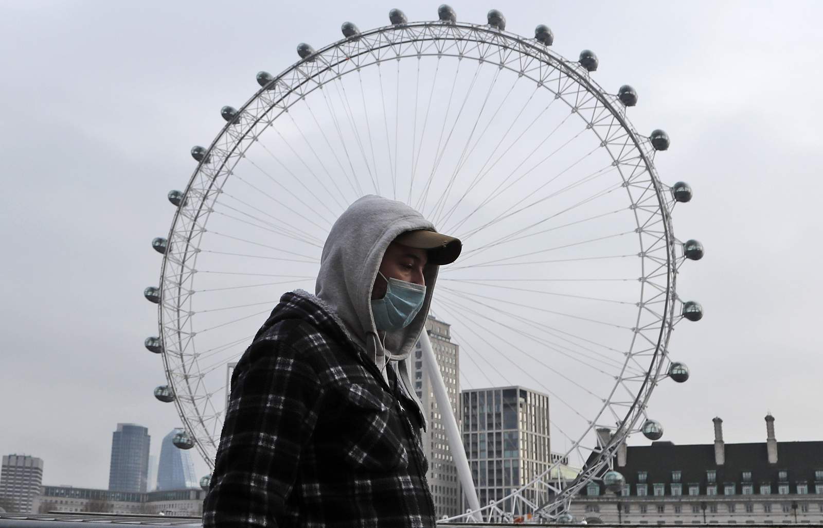 London mayor seeks help as UK sees record new virus deaths