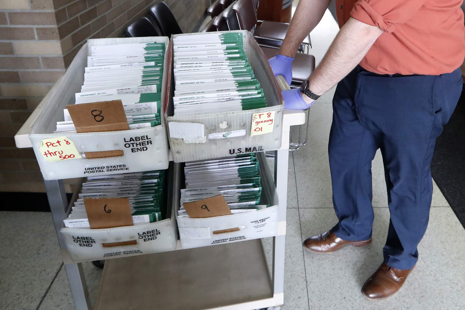 Records: Mail delivery lags behind targets as election nears