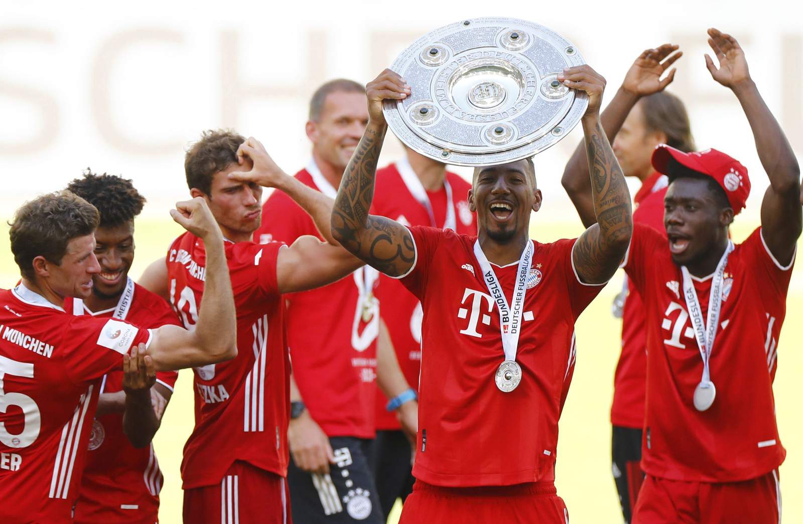 Boateng recounts pain of racist abuse to Bayern teammates