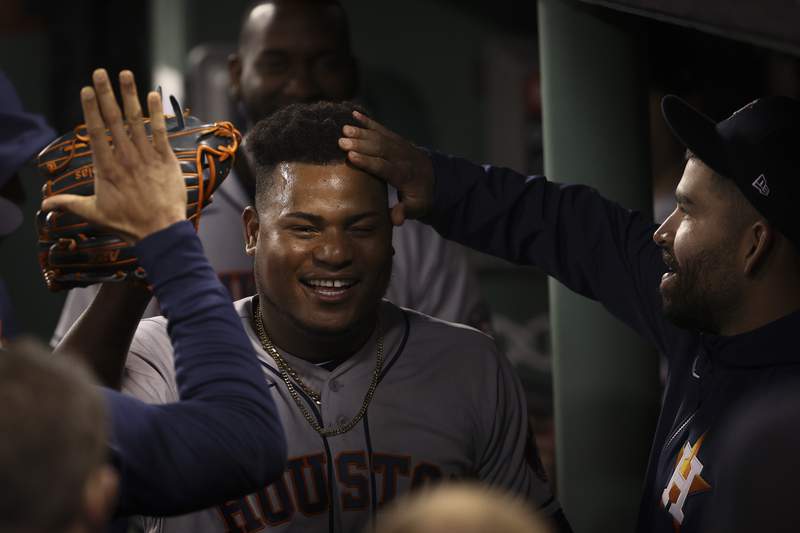Astros’ Valdez goes 8, beats Red Sox 9-1 for 3-2 ALCS lead