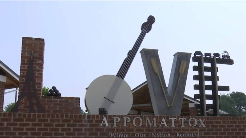 Firearms, a banjo and oars: What makes Appomattox’s ‘Love’ sign so special