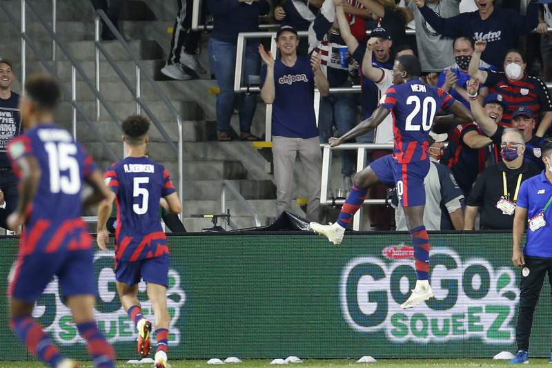 Weah, Dest spark US to 2-1 win over Costa Rica in qualifier