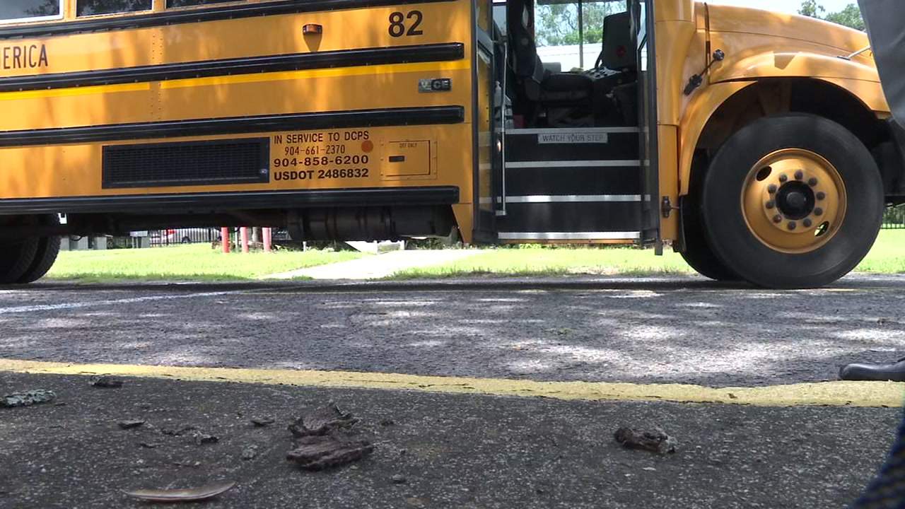 Staff member tests positive for COVID-19 at Colonial Elementary School