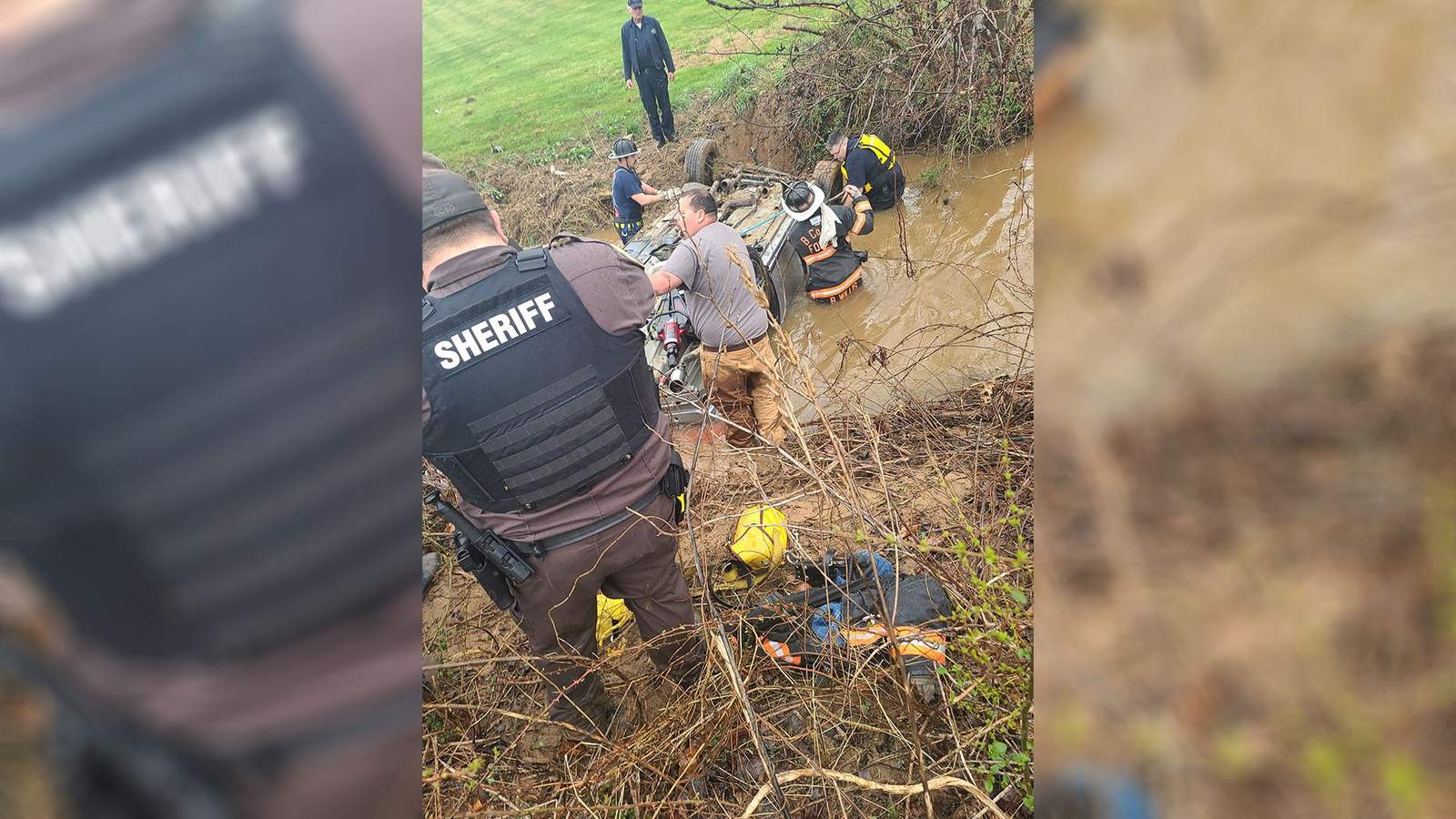 18-year-old man dead after crashing into creek in Bedford County