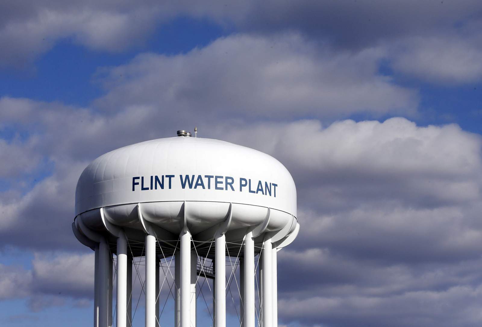 Reports: Michigan reaches $600M deal in Flint water crisis