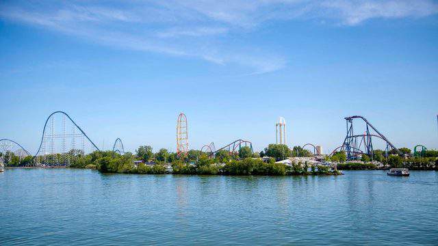 Roller coaster closed after object flies off ride, injures 1