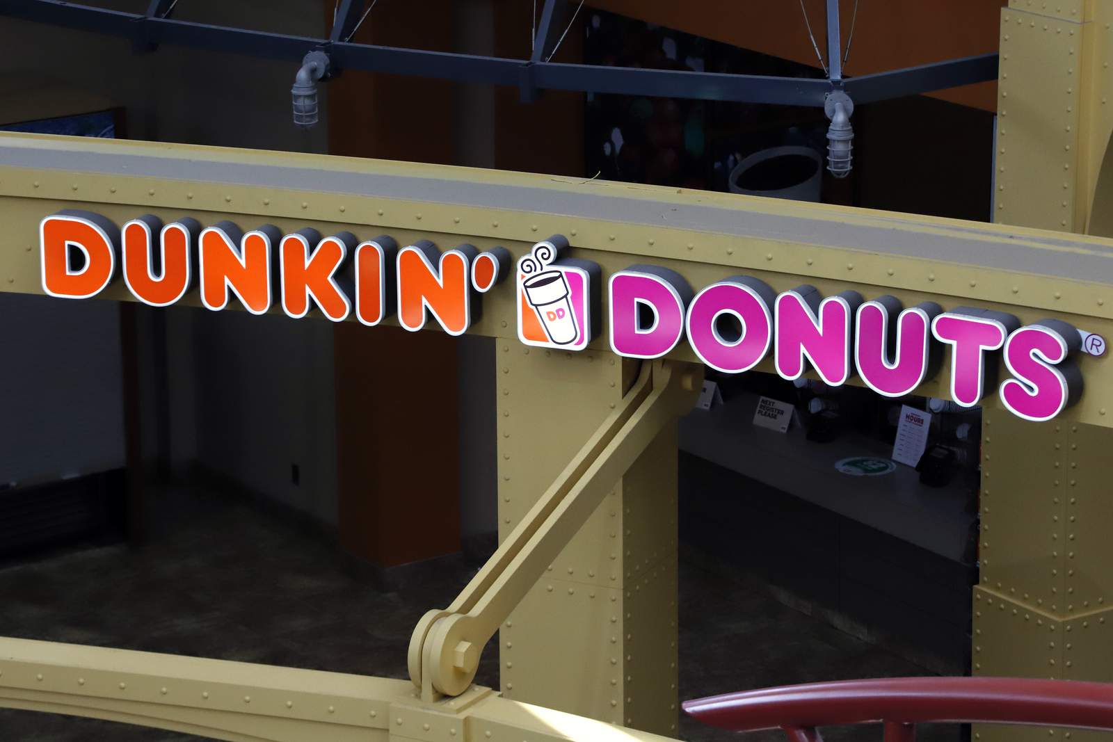 Arby's and Buffalo Wild Wings owner buying Dunkin' Brands