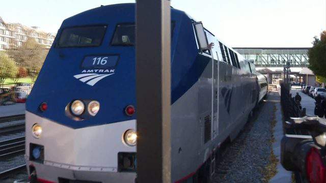 Don’t waste your vacation days: Amtrak offers 30% off fares