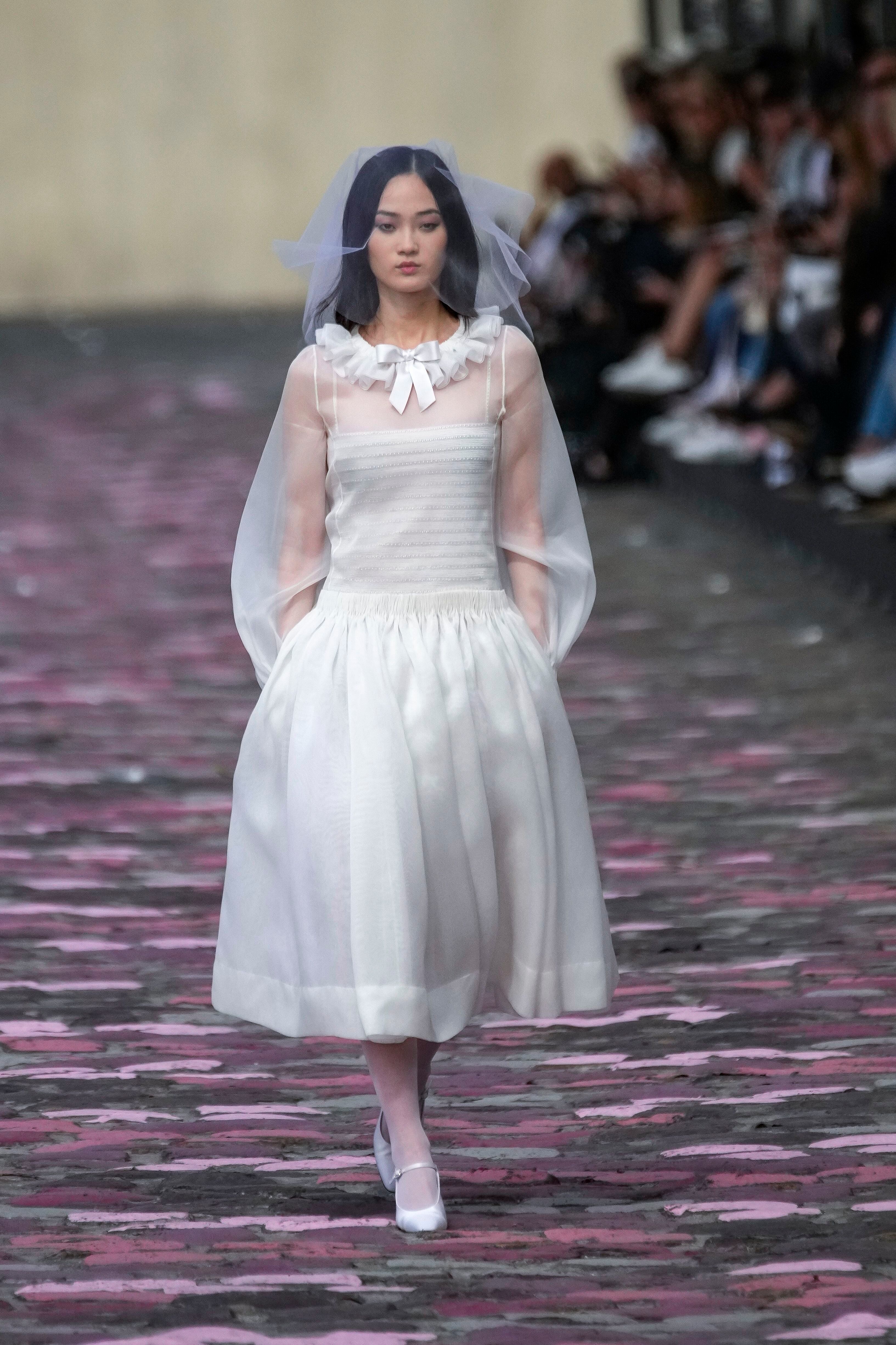 Chanel Takes Haute Couture to the Quai for Fall 2023