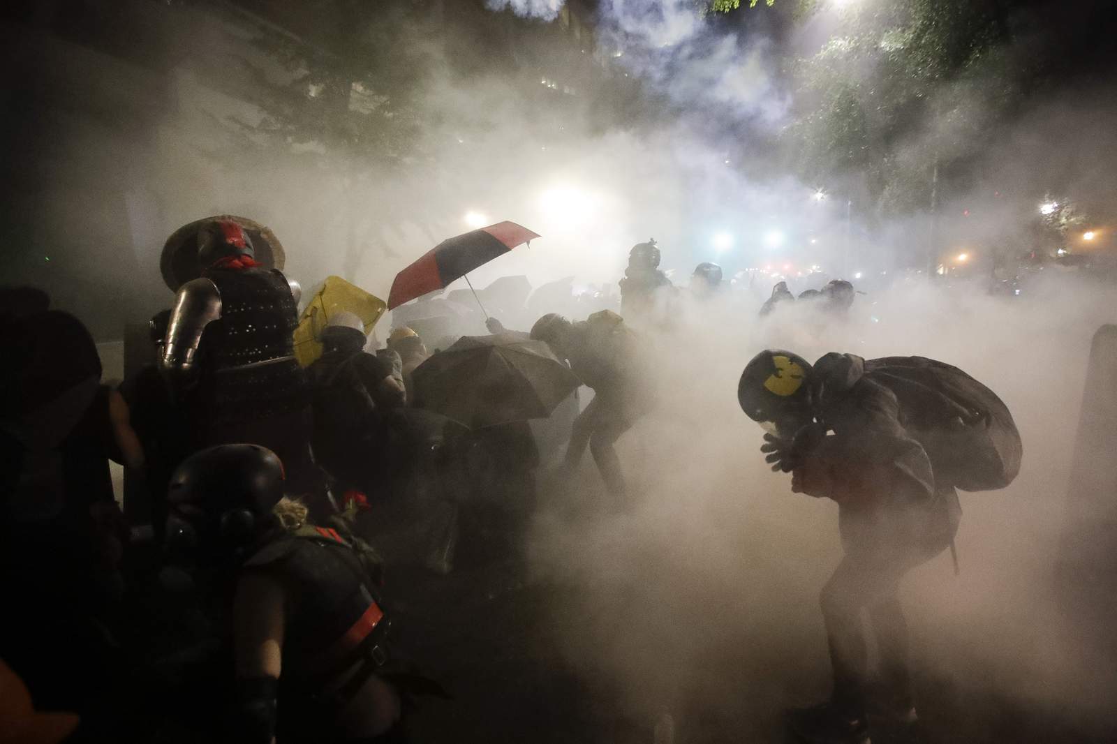 Portland police, protesters clash for 2nd consecutive night