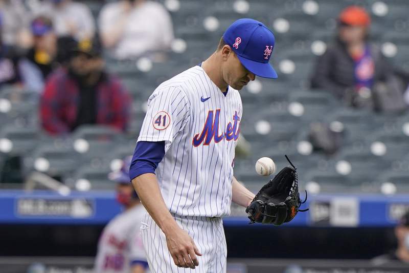 LEADING OFF: Mets to give deGrom update, Devers swats O's