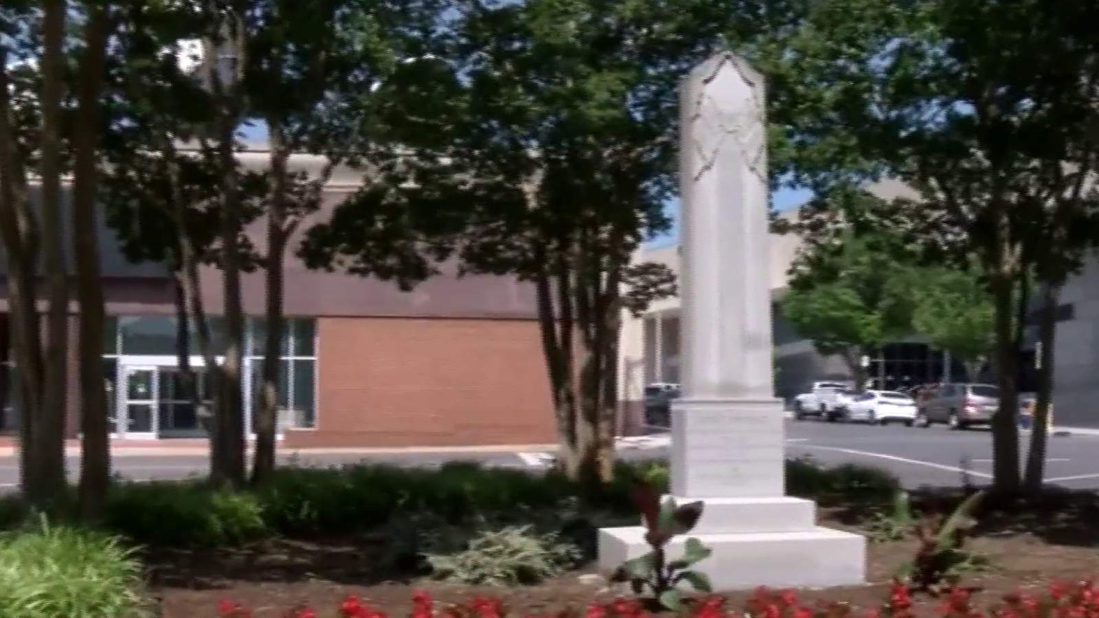 Roanoke’s Lee Monument will be moved to Evergreen Burial Park