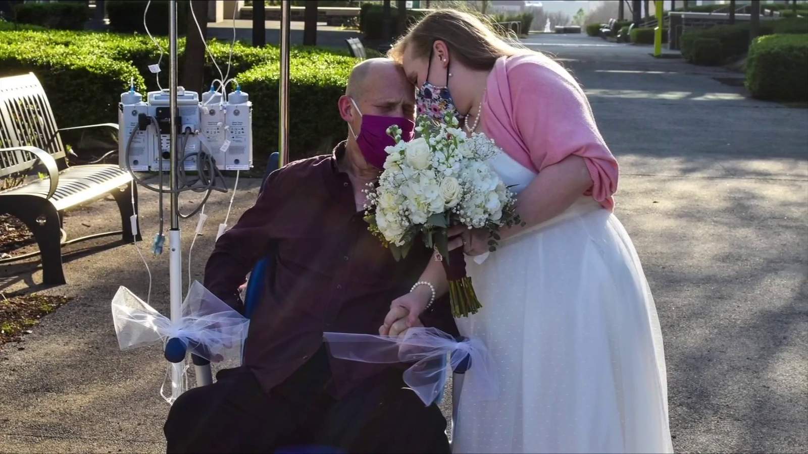 Martinsville couple weds at hospital after husband receives terminal diagnosis