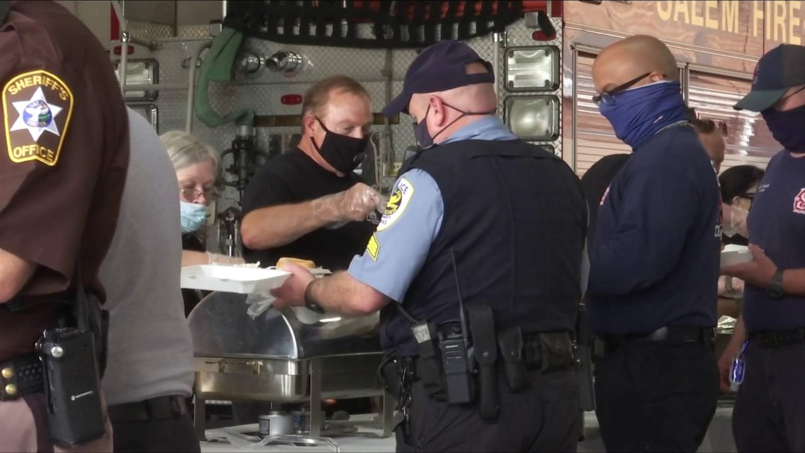 Salem funeral home provides lunch for first responders to show appreciation