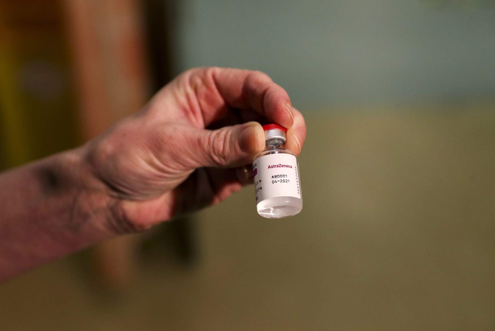 Virginia’s nursing homes begin to receive virus vaccines