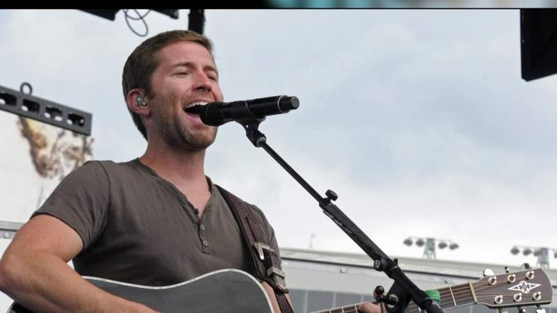 Country artist Josh Turner performing at the Berglund Center on Sept. 11