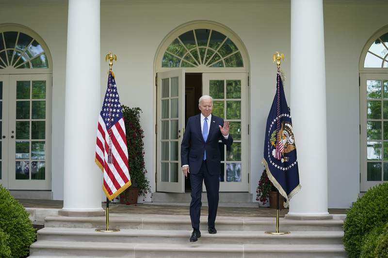 Biden meets DACA recipients in immigration overhaul push