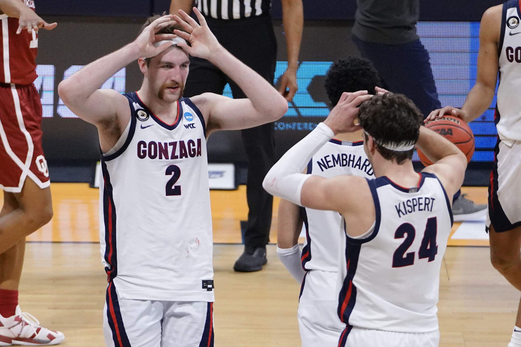 Oklahoma can't hang with Timme, Gonzaga; top seed advances