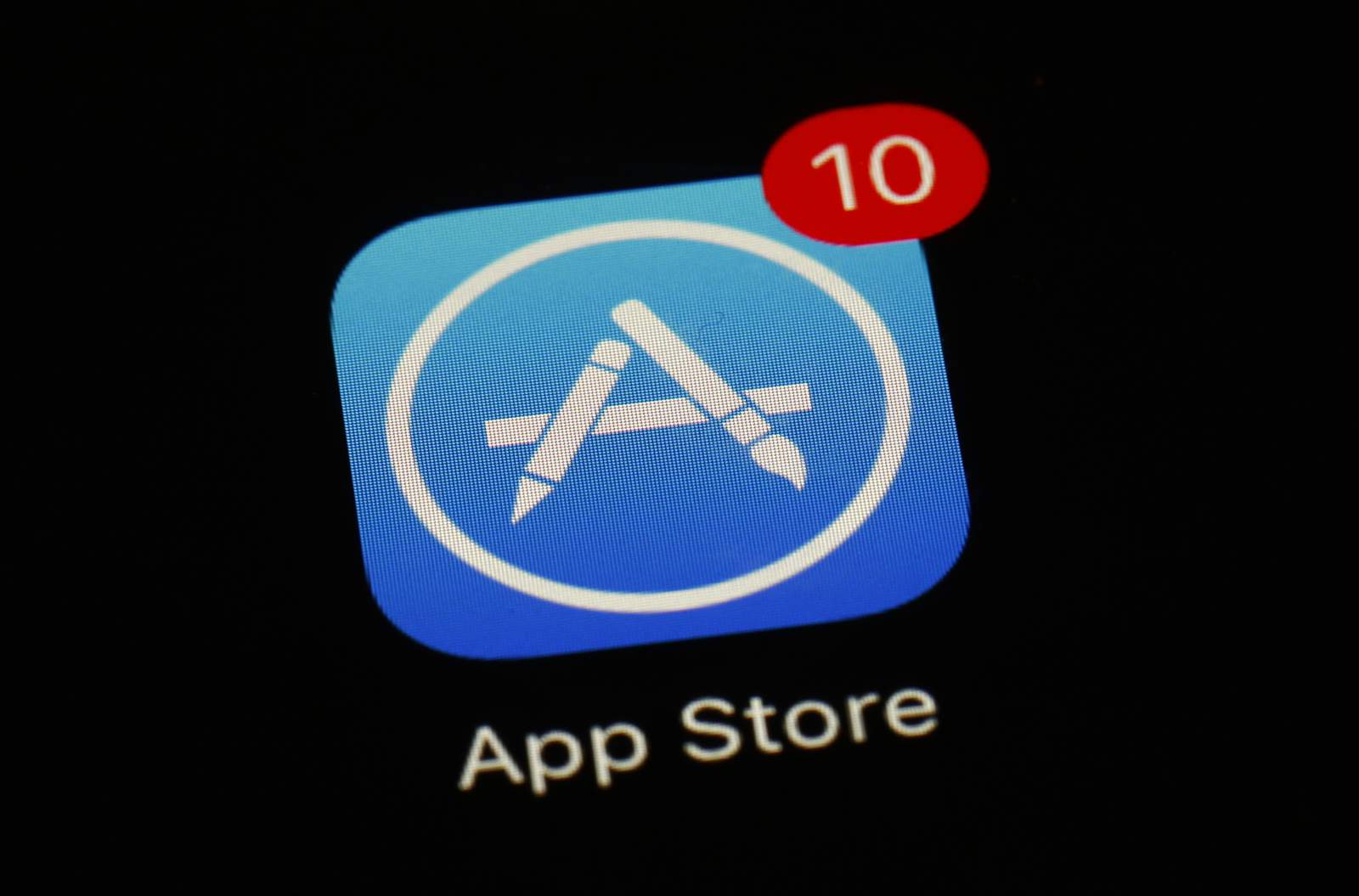 Apple's app stores open new privacy window for customers