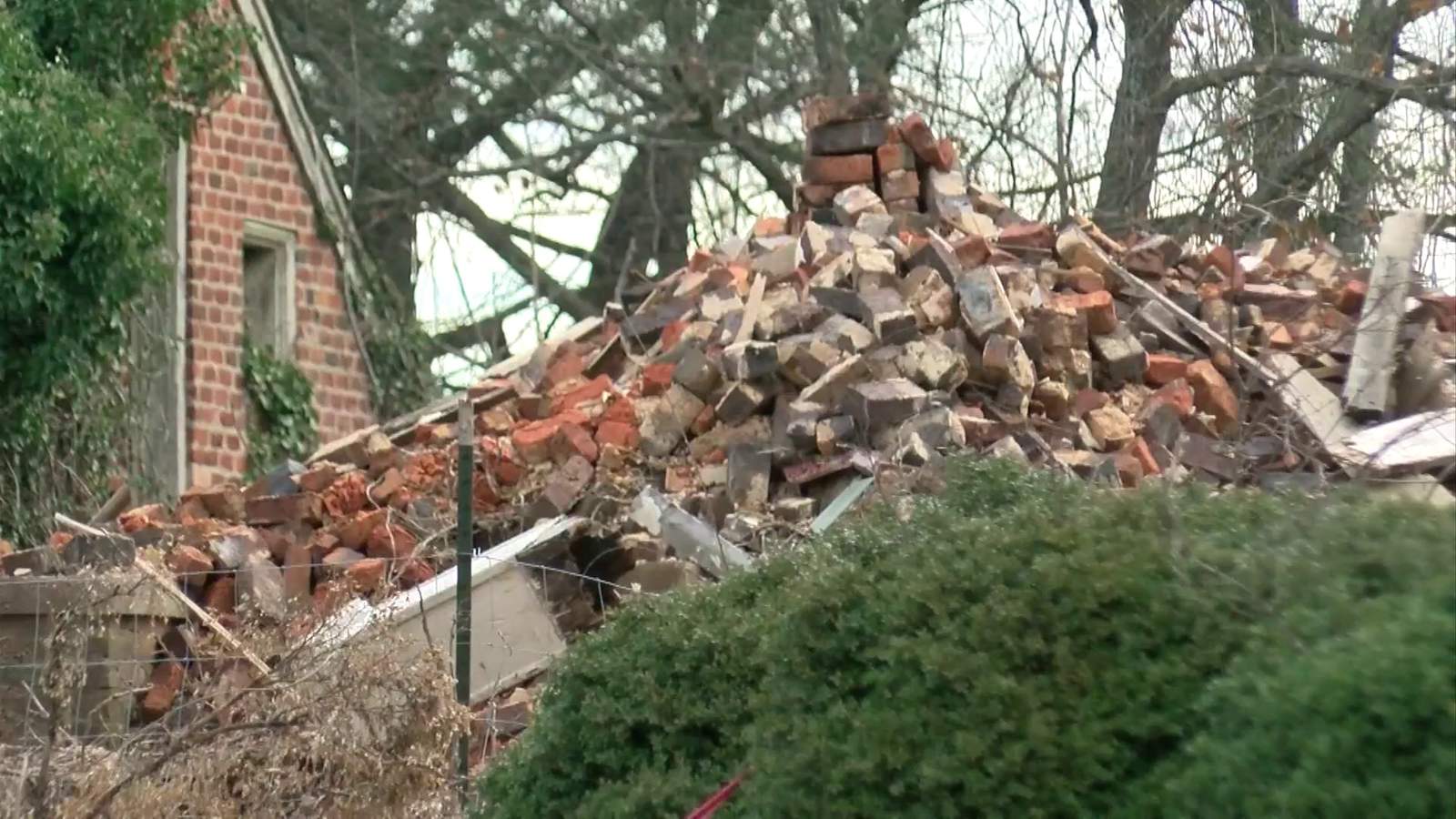 Eyesore, hazardous home in Amherst County under investigation